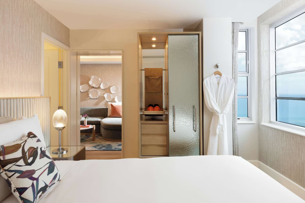 Курорт Andaz Miami Beach Resort & Spa