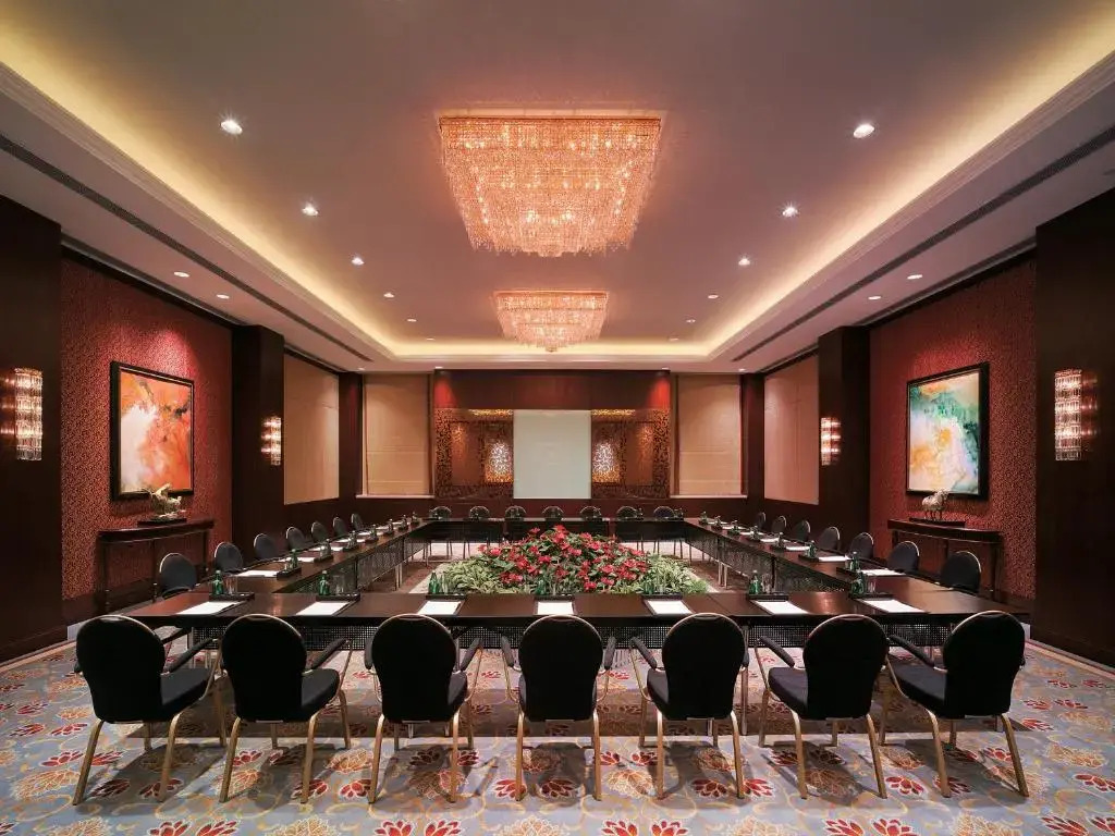 Shangri-La Manzhouli