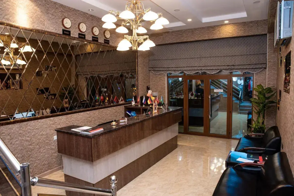 Отель Sebail Inn