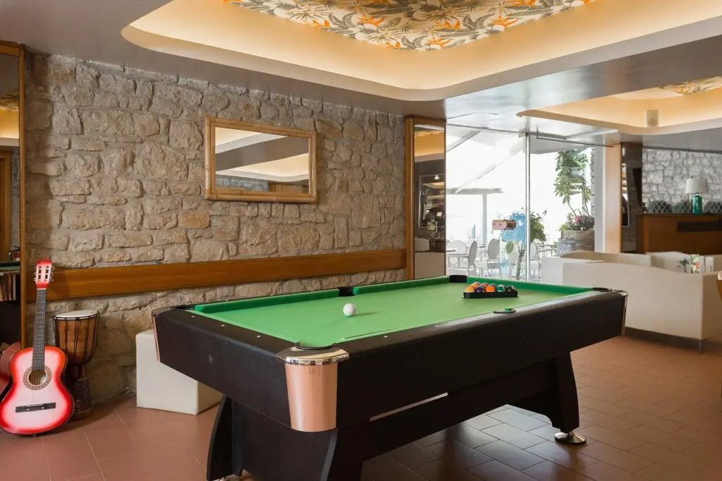 Hotel Caribe by Double Hospitality