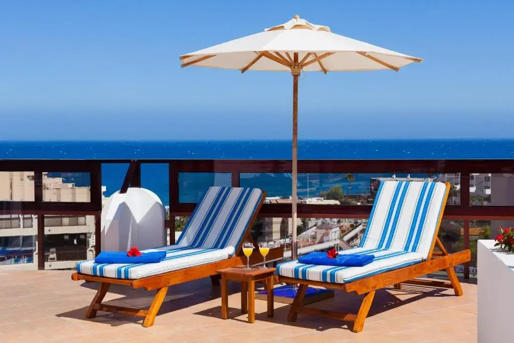 Отель Seaside Sandy Beach