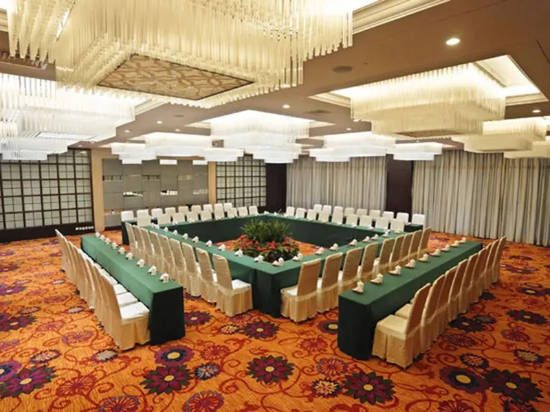 Yangzhou Convention Center(Mingyue Lake Store)