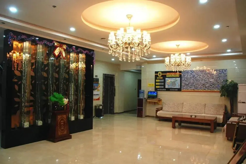 Super 8 Hotel (Sapporo Railway Station Stadium)