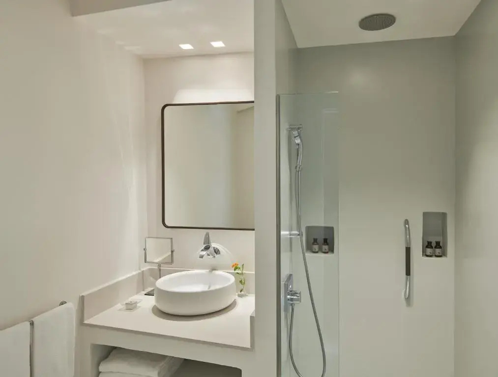 Baia Di Chia Resort Sardinia, Curio Collection By Hilton