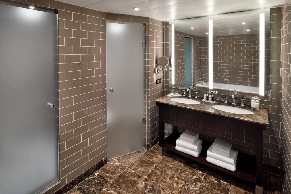 Columbus Hotel Monte-Carlo, Curio Collection by Hilton