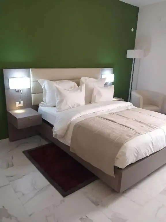 MERINA HOTEL