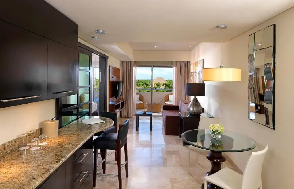 Paradisus by Meliá La Perla