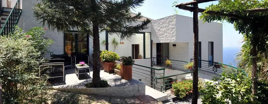 Villa Solaria