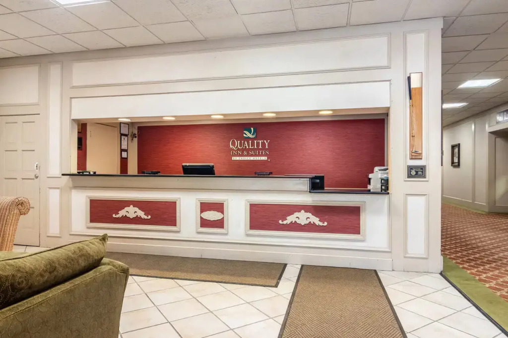 Quality Inn & Suites Indiana South