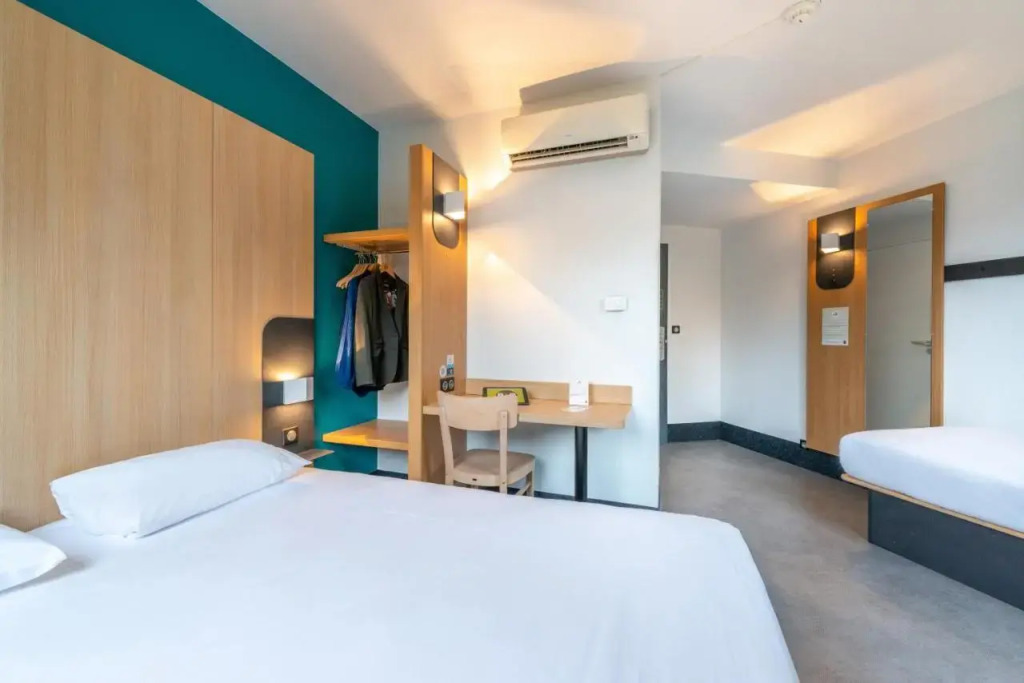 B&B HOTEL Cholet Sud