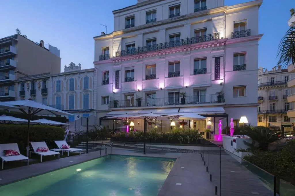 Hôtel Le Canberra