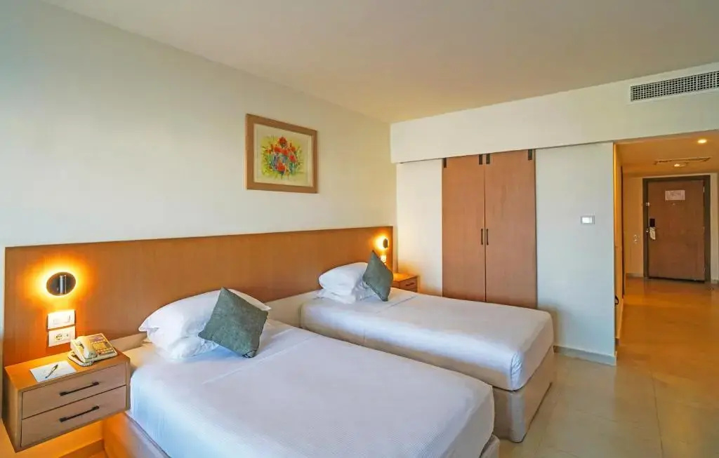 Курортный Отель Safir Sharm Waterfalls Resort
