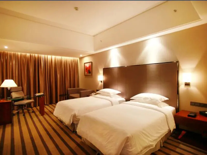 Days Hotel Huanan