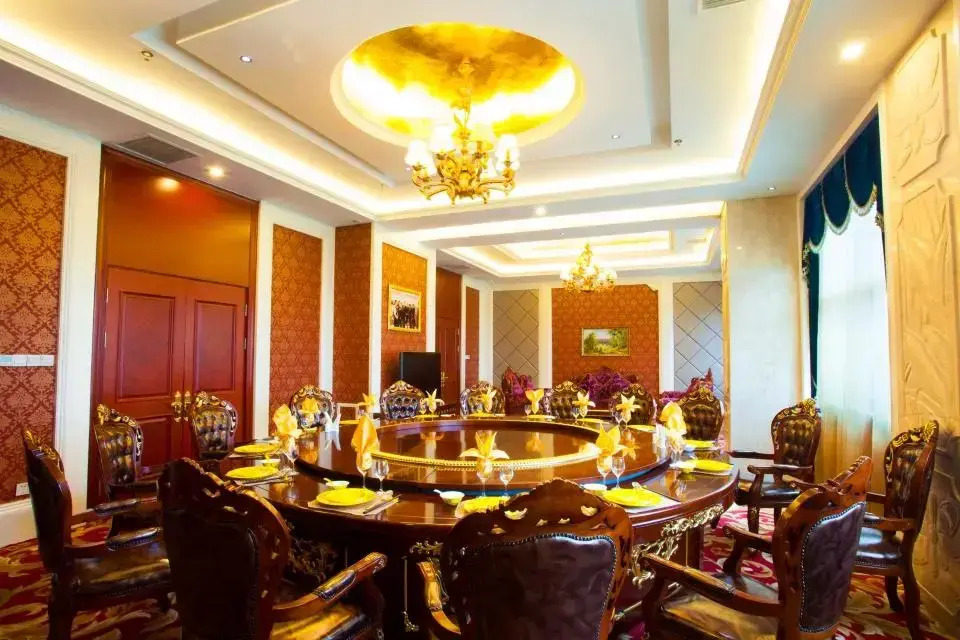 Hot Spring Leisure City International Hotel