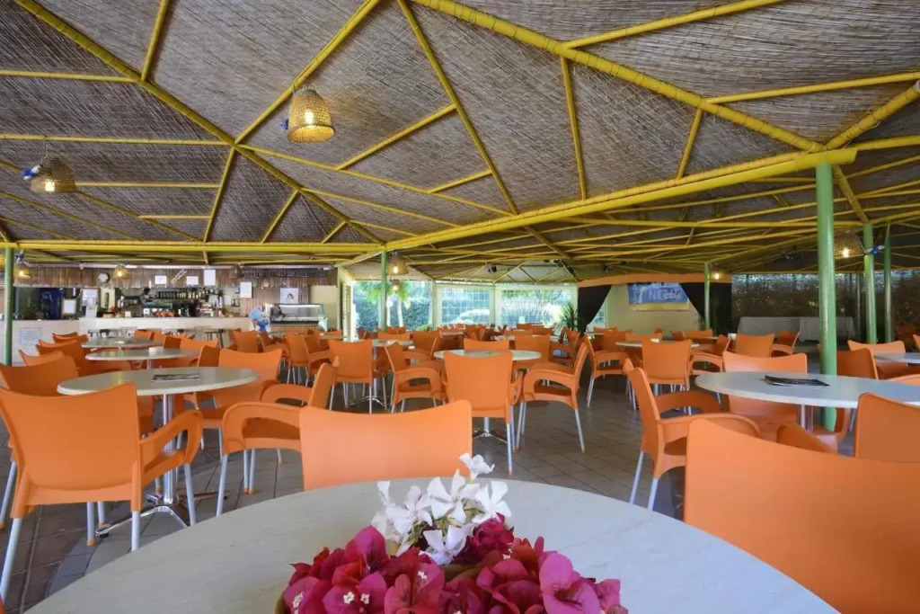 Hotel Oasis