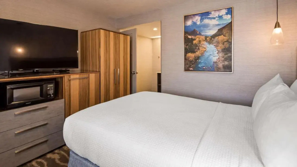 Aiden by Best Western St George