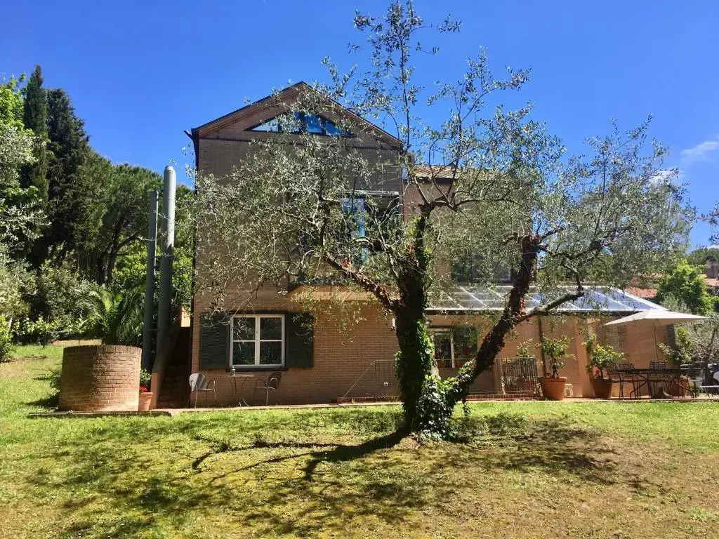 Отель B&B Villino Ada