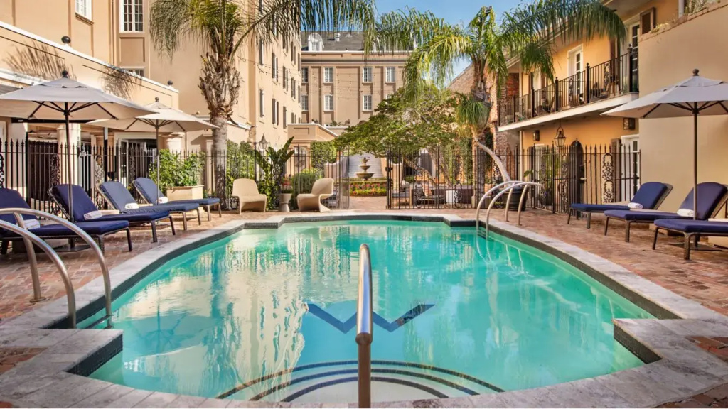 Отель Hotel de la Poste   French Quarter, A Renaissance Hotel