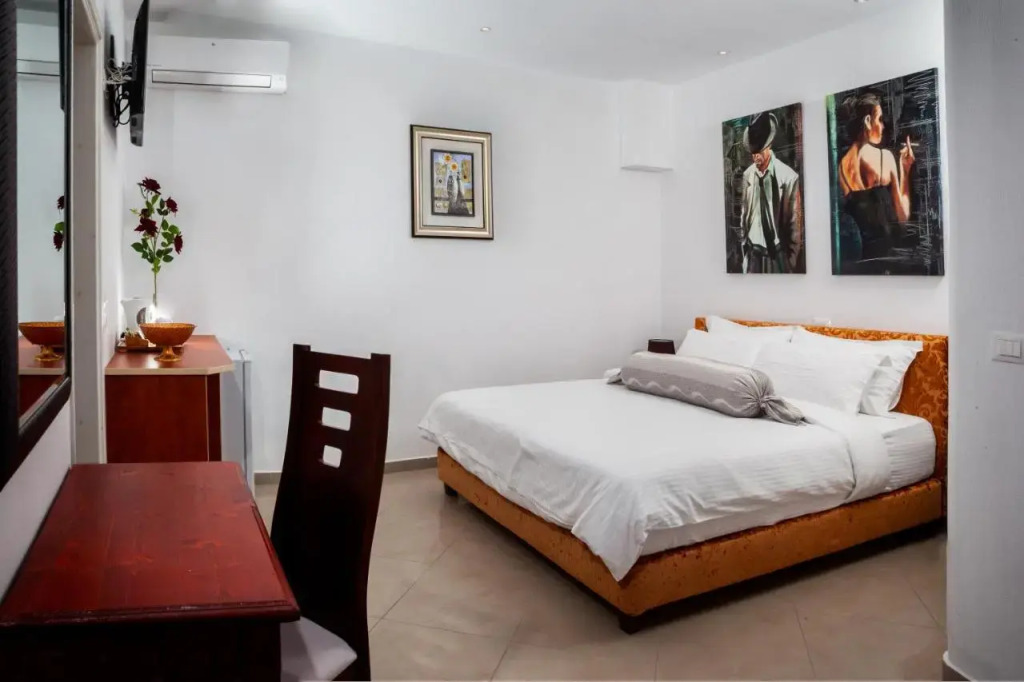 Arlene Suites