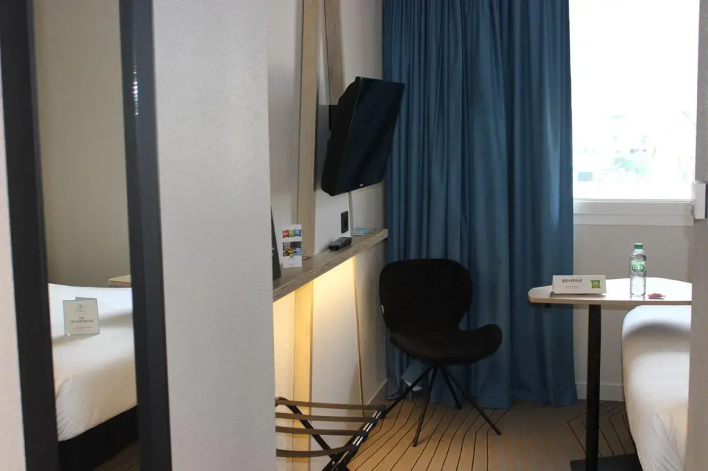 Ibis Styles Crolles Grenoble A41