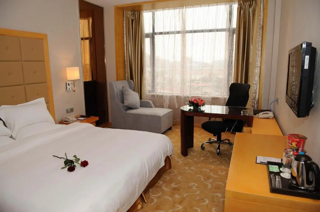 Shanghai Sky Rainbow Hotel