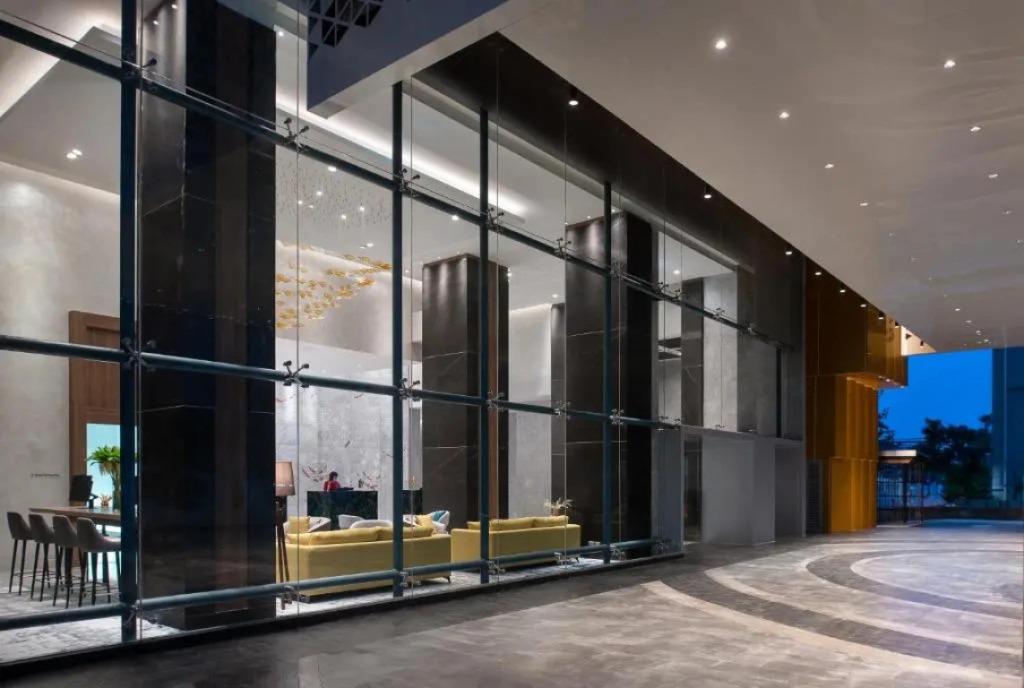Отель Avani Sukhumvit Bangkok