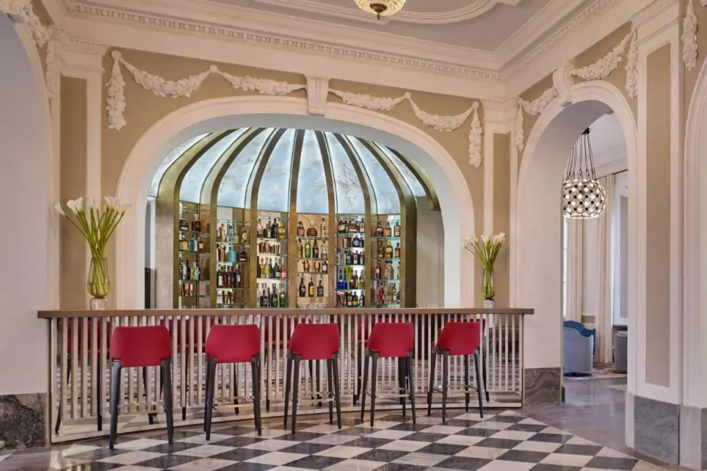 Hotel Verte, Warsaw, Autograph Collection