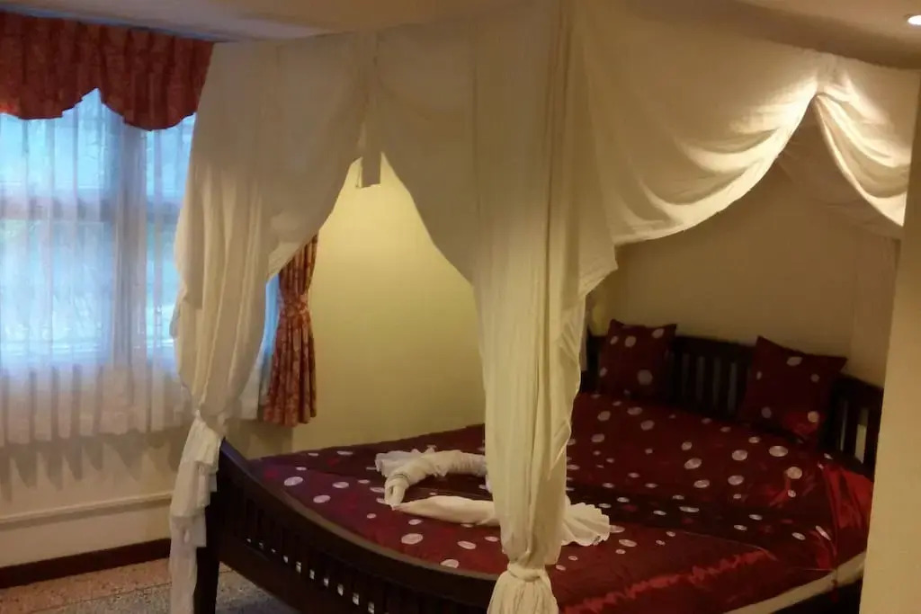 Tolmaj Family Apartment