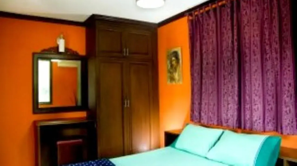 At Ease Guesthouse