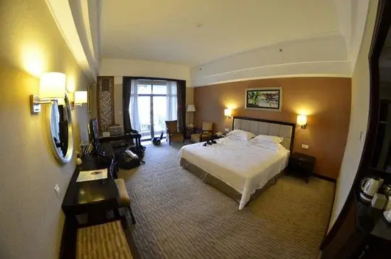 Yangjiang Sunrise Hotel