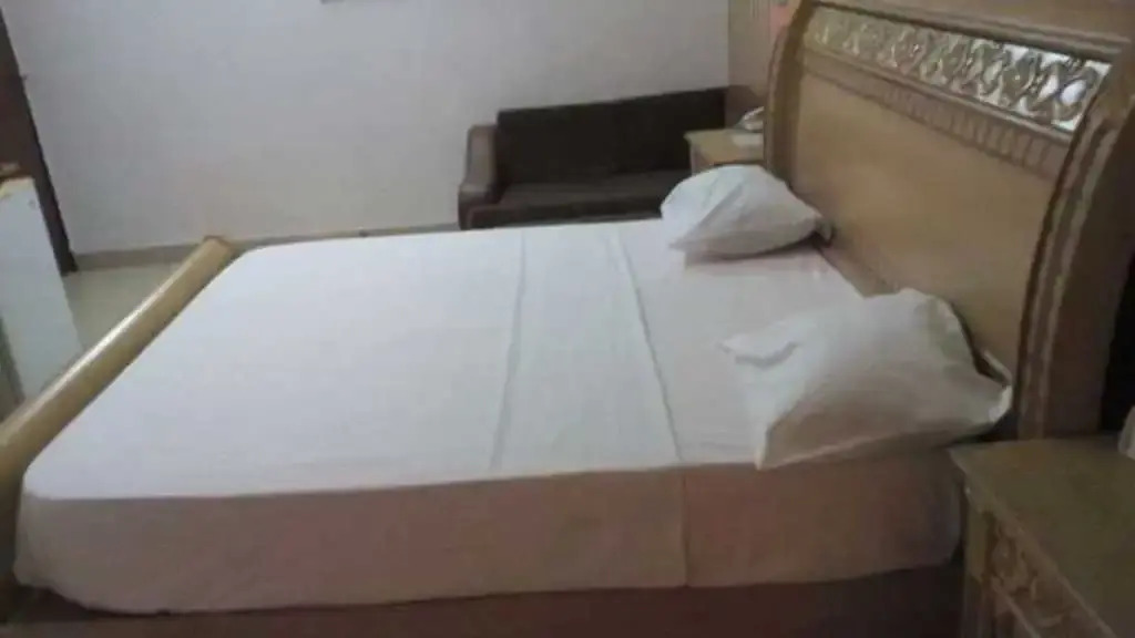 Oasis Hotel