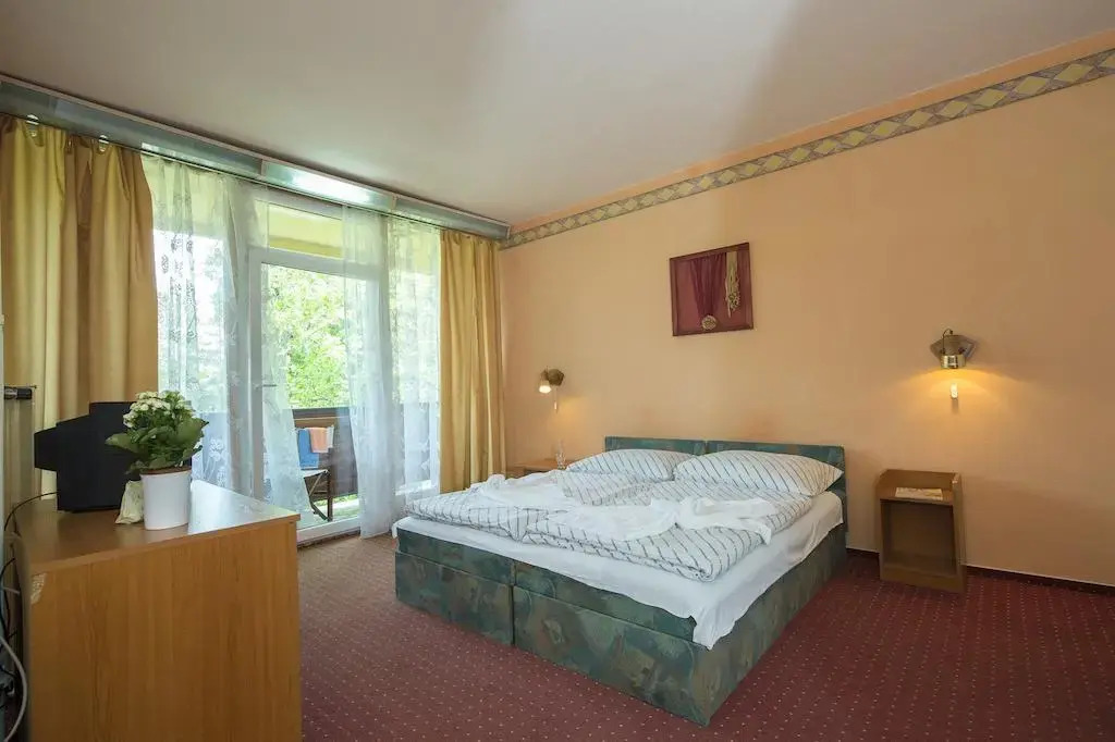 Familia Hotel