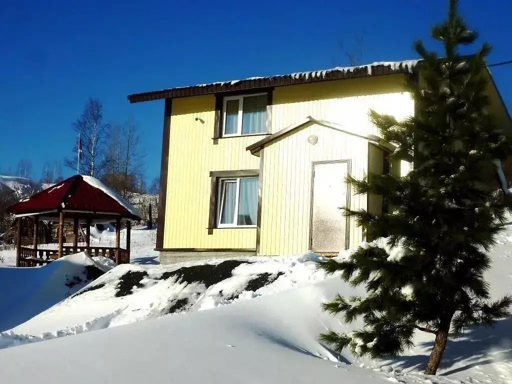 Husky House