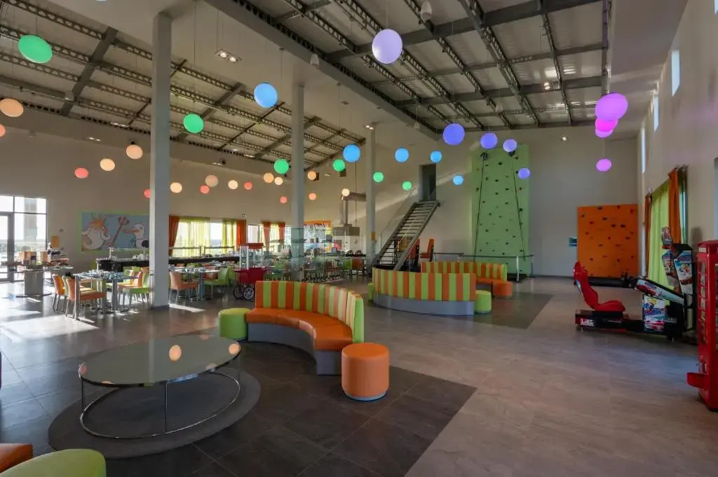 Vila Gale Nep Kids