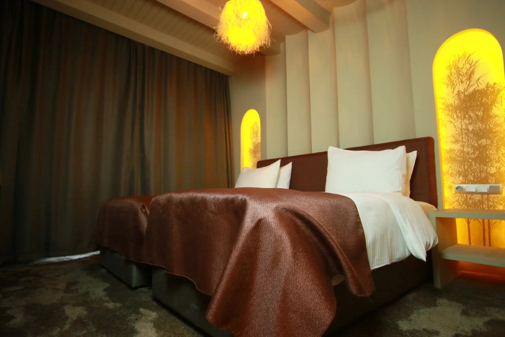 Snowdora Hotel