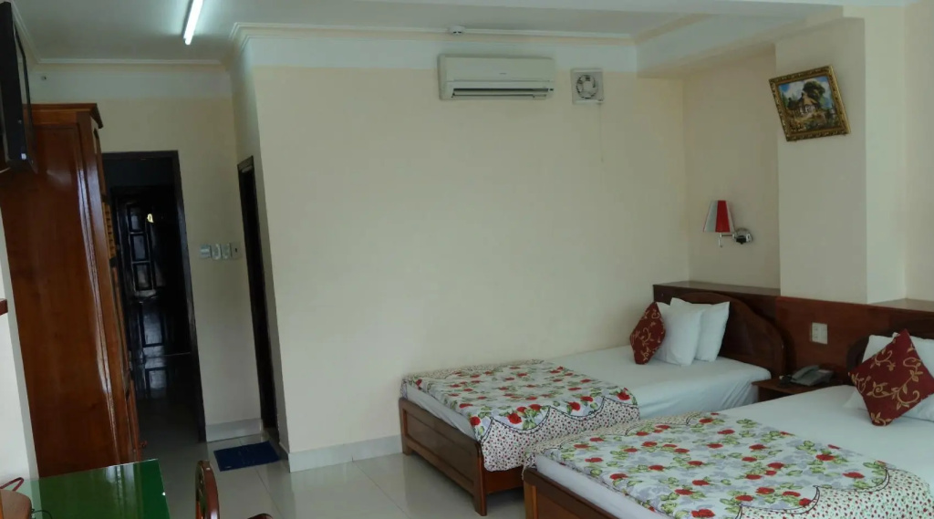 Ngoc Khanh hotel