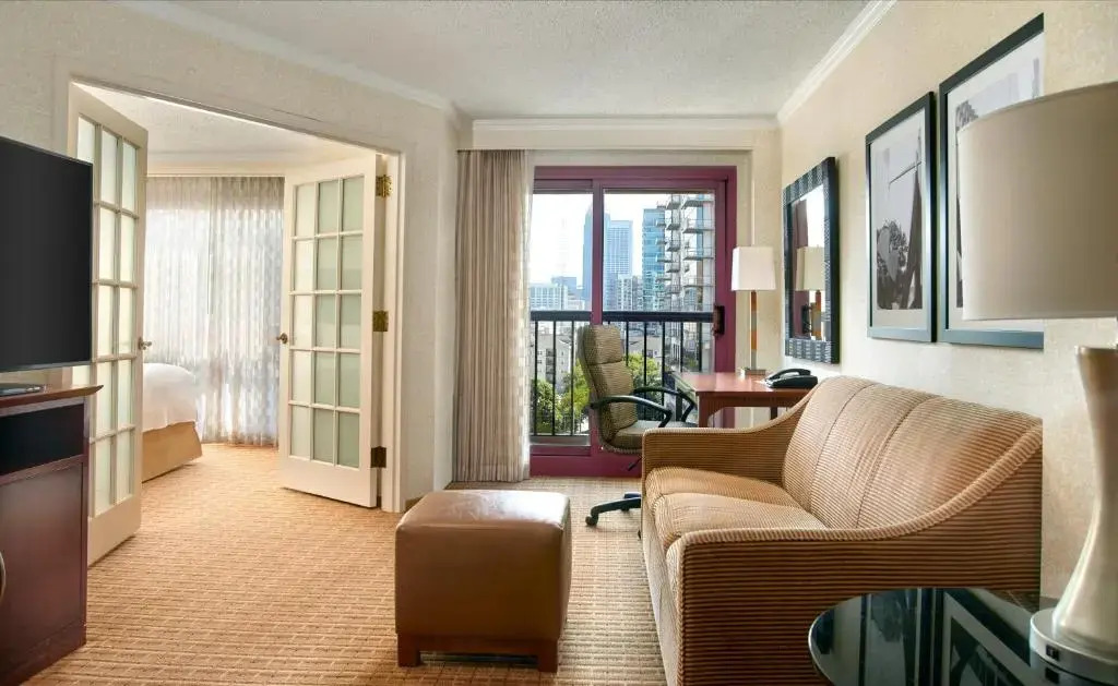 Atlanta Marriott Suites Midtown