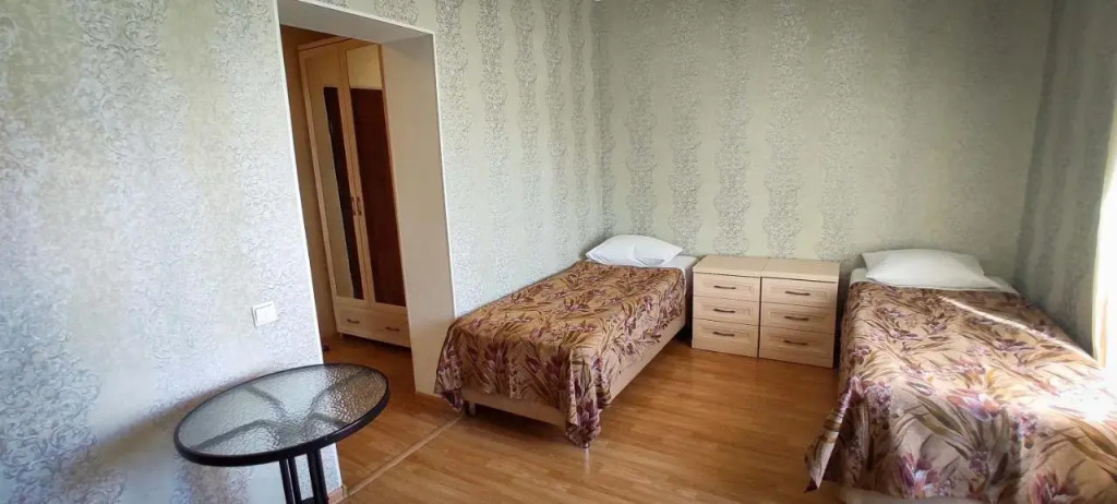 Effector Guest House