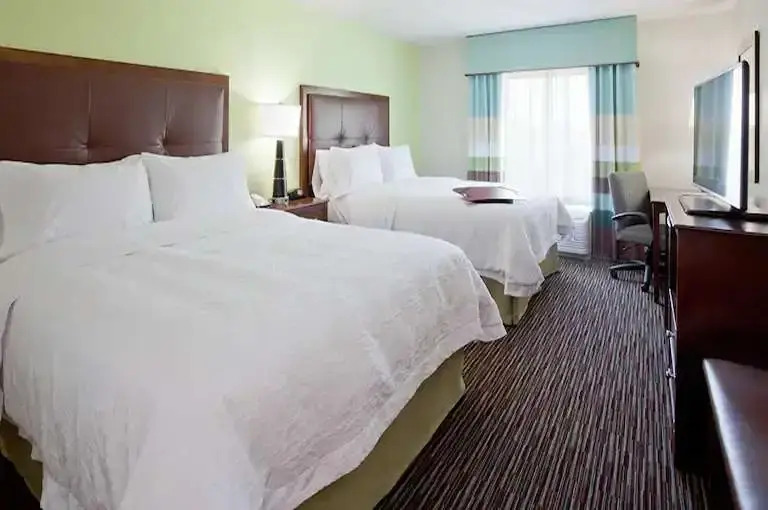 Hampton Inn & Suites Minneapolis West/ Minnetonka