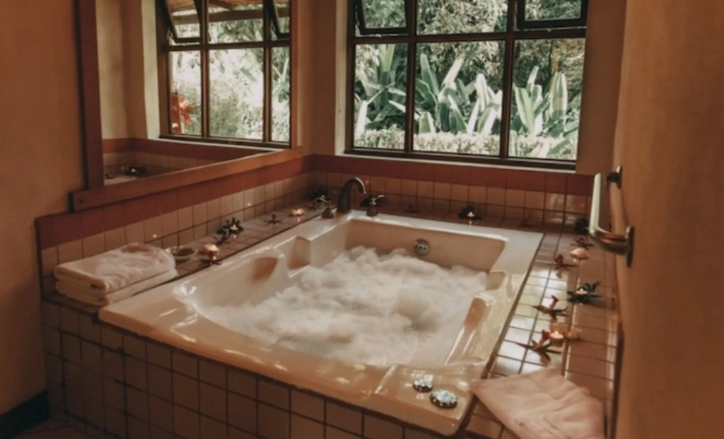 Villa Blanca Cloud Forest Hotel & Retreat