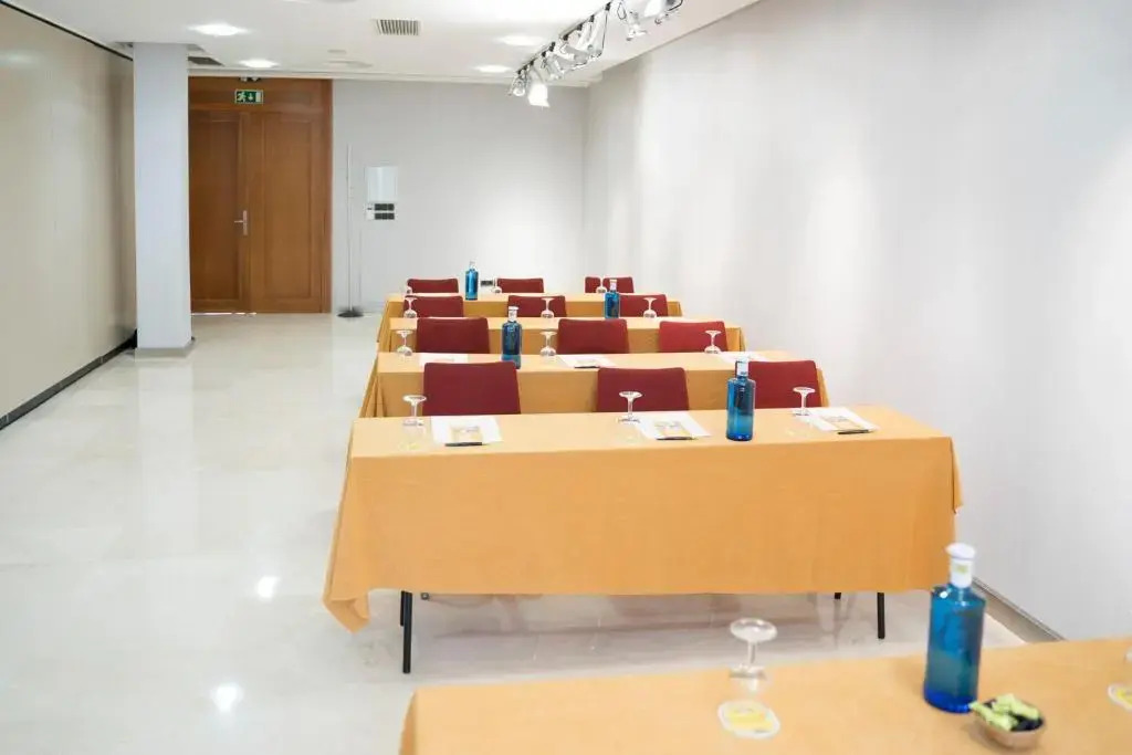 Hotel Sercotel Tres Luces