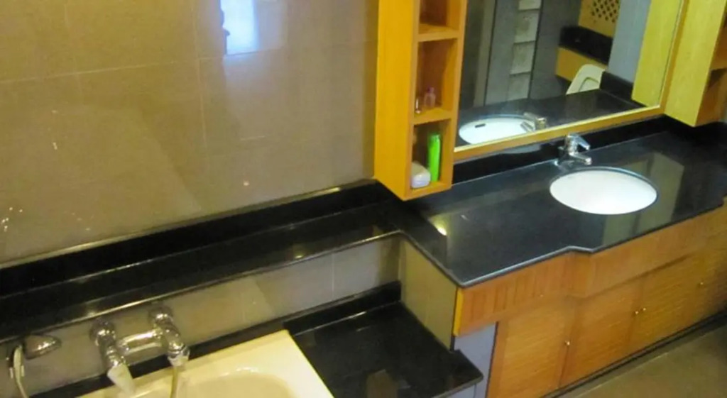 Vt1 Luxury Thai Style Service Apartment