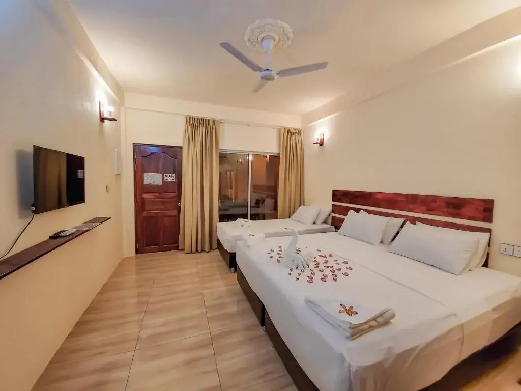 Отель Shoreline Grand
