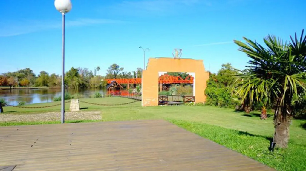 Guayra Hotel