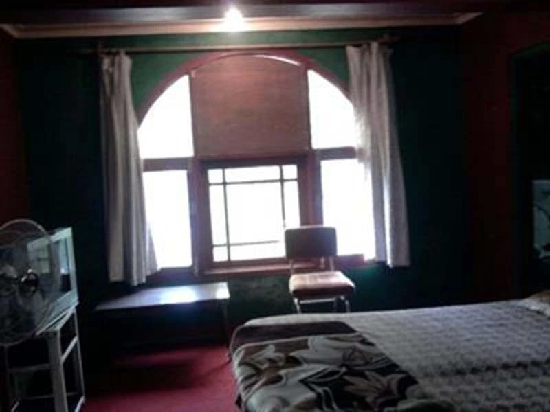 Vasundra Guest House