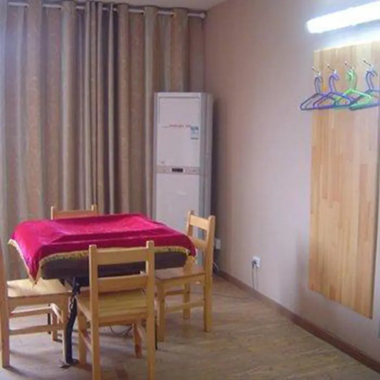 Super 8 Hotel