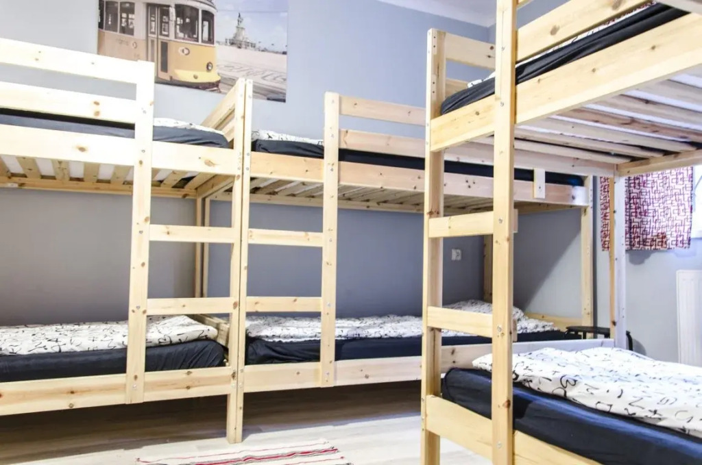 Hobo Hostel
