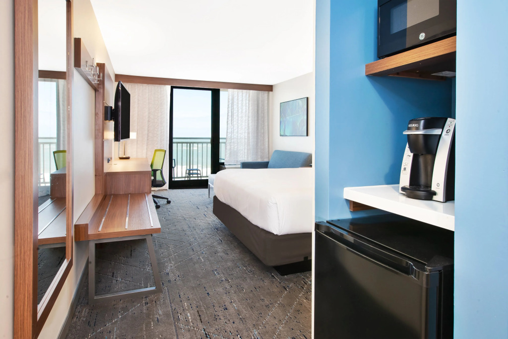 Holiday Inn Express & Suites VA Beach Oceanfront by IHG