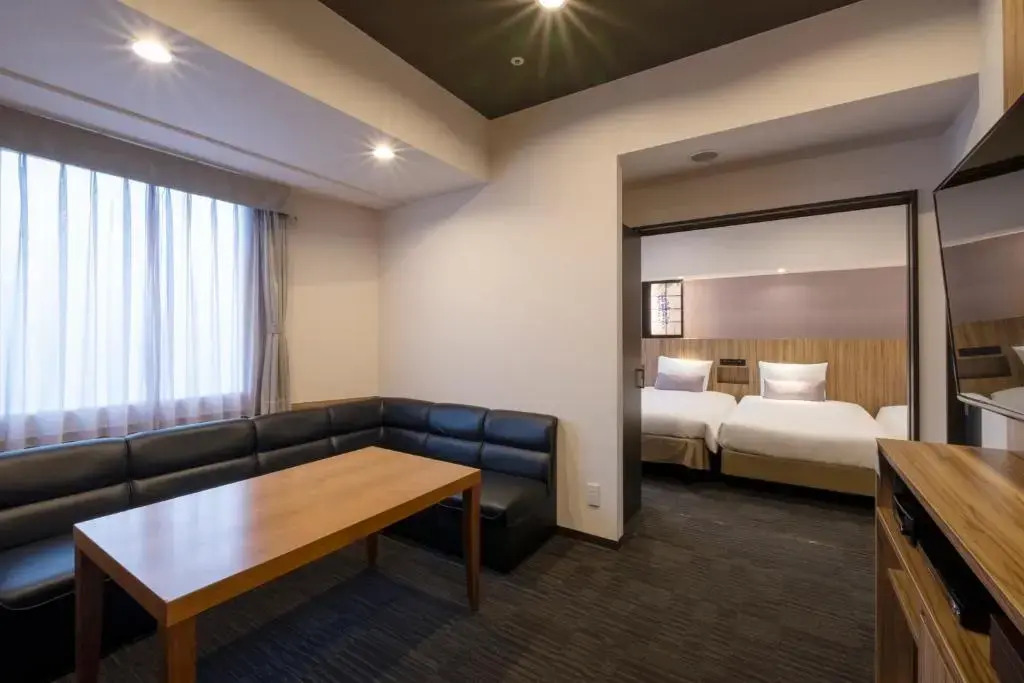 Отель Hundred Stay Tokyo Shinjuku