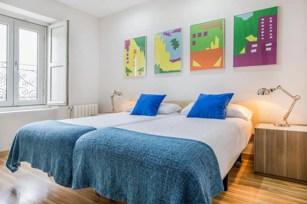Mola Suites